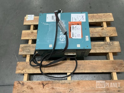 Christie RF80-K Battery Charger/Analyzer