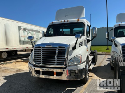 2012 Freightliner CA113 6x4 トラックトラクター（T/A）