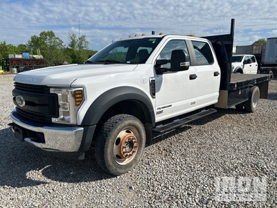 2018 Ford F-550 XL Super Duty 4x4 Crew Cab Flatbed Truck