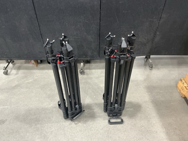 (26) Camera Tripods (26) Camera Tripods