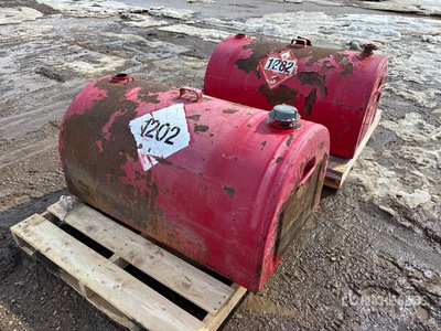 Quantity of (2) Tidy Tanks 450 L Portable Steel خزان وقود