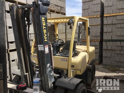 Hyster H100FT 9400 lb Pneumatic Tire Chariot Élévateur (Inoperable)