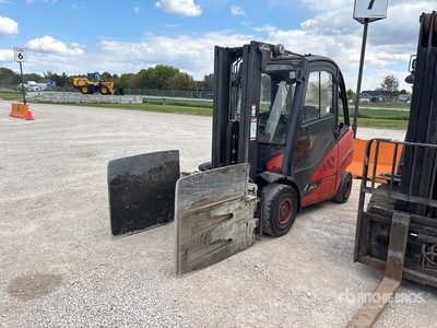 2019 Linde H30EVO 4650 lb Cushion Tire フォークリフト