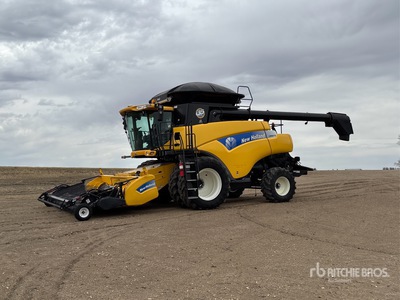2010 New Holland CR 9070 Mähdrescher