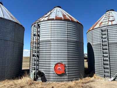 Behlen +/- 2500 bu Grain Bin
