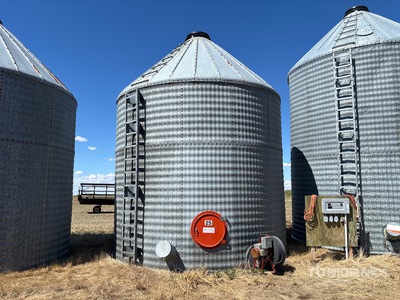 Behlen +/- 2500 bu Grain Bin