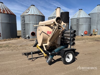 1998 REM 1026B Grain Vac