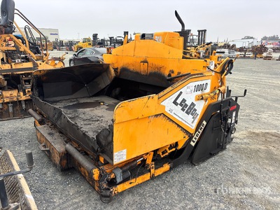 2002 LeeBoy L1000R Wheel Asphalt Paver