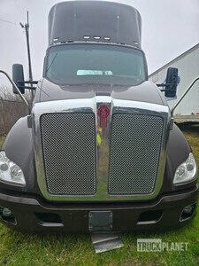 2019 Kenworth T680 S/A Day Cab Truck Tractor