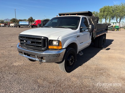 2000 Ford F-450 4x2 Dump Truck