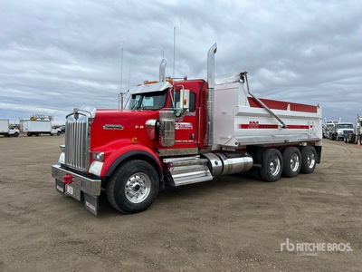 2021 Kenworth W900B 8x6 Tipper Truck