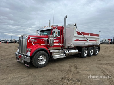 2021 Kenworth W900B 8x6 Tipper Truck