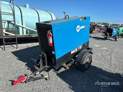 2022 Miller Electric Big Blue 500PRO 500 A Mobile Multi-Process Engine Driven Welder