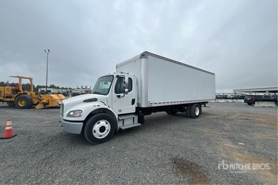 2017 Freightliner M2106 4x2 Camion fourgon