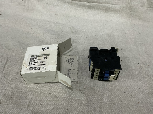 (2) Telemecanique LC1-D1210G6 Contactors (2) Telemecanique LC1-D1210G6 Contactors