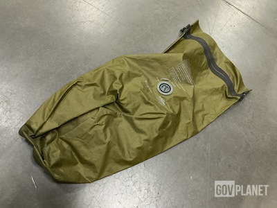 (41) Clothing Bags
