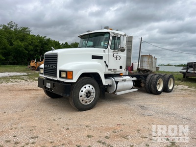 2001 Mack CH613 6x4 T/A Day Cab Truck Tractor