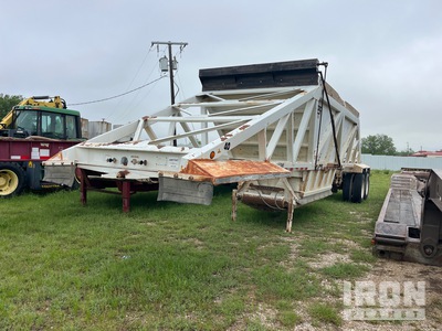 2006 CPS Manac LWBD-240 42 ft T/A Belly Dump Trailer