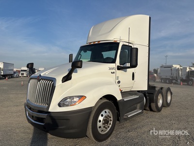 2021 International LT625 6x4 Cabeza Tractora Cabina Corta