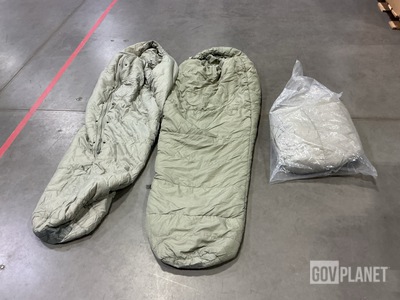 (26) Sleeping Bags