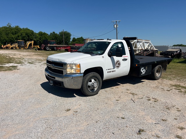 2009 Chevrolet Silverado 3500HD 4x4 Flatbed Truck 2009 Chevrolet Silverado 3500HD 4x4 Flatbed Truck