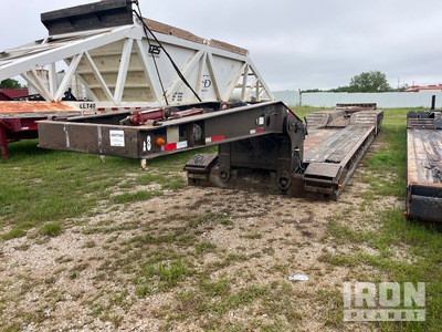 2011 Globe GTBN554-57-25-GG Quad/A Single Drop Removable Gooseneck Lowboy Trailer