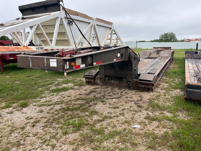 2011 Globe GTBN554-57-25-GG Quad/A Single Drop Removable Gooseneck Lowboy Trailer