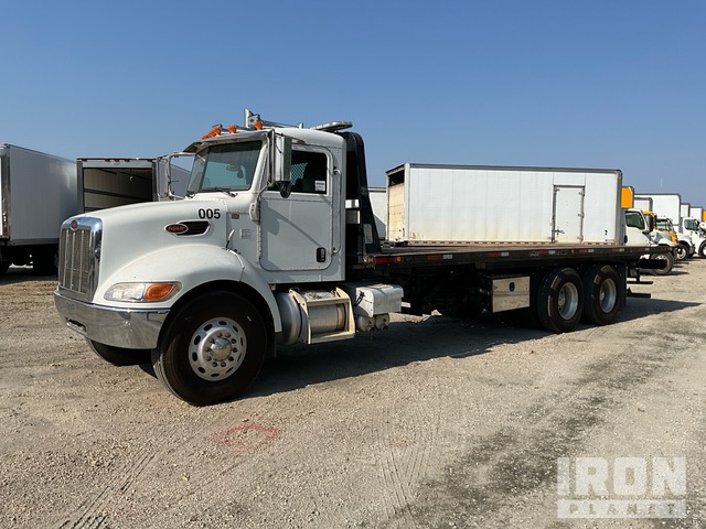2008 Peterbilt 340 6x4 Rollback Truck