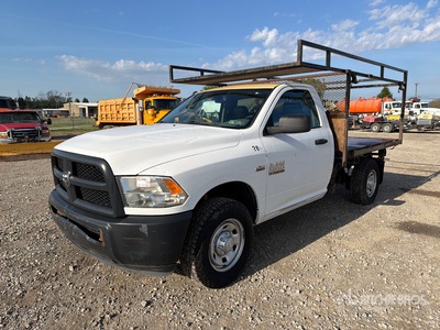 2018 Ram 2500 Hemi 4x2 Flatbed Truck