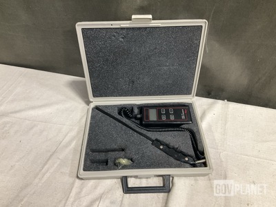 Dwyer Series 471 Digital Thermo Anemometer