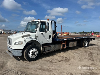 2016 Freightliner M2 106 4x2 Camion à ridelles