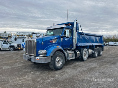 2023 Peterbilt 567 8x4 Camion à benne basculante Tri/E