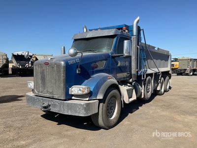 2023 Peterbilt 567 8x4 Tri/A Camión dumper