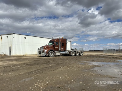 2015 Kenworth T880 8x6 Tri/A Sleeper Truck Tractor