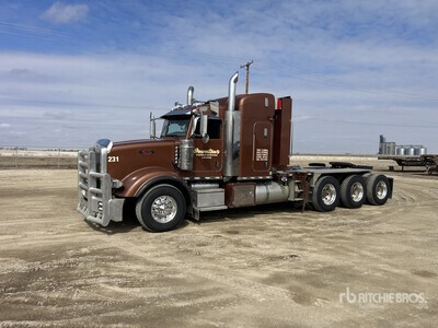2012 Peterbilt 367 8x6 Tri/A Sleeper Truck Tractor