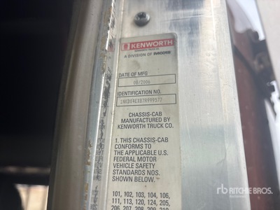 2007 Kenworth T800B Wide Hood 8x6 Sleeper Texas Bed Winch Truck