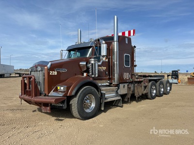 2011 Kenworth T800 8x6 Sleeper Winch Truck