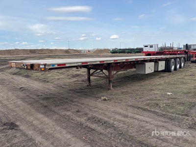 2007 Utility 53 ft Tri/A Flatbed Trailer