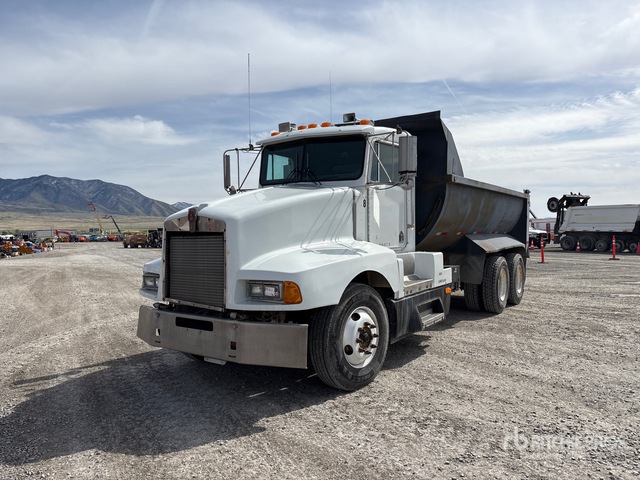 1987 Kenworth T600 6x4 T/A Dump Truck
