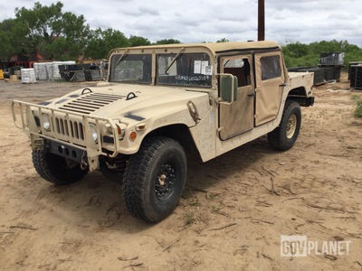 2007 AM General M1097R1 HMMWV 4 Door Soft Top w/Truck Body