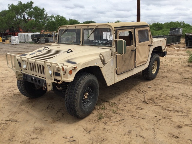 2007 AM General M1097R1 HMMWV 4 Door Soft Top w/Truck Body