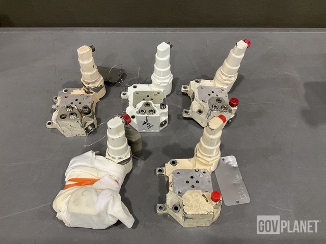 (5) 4308225-1 Hydraulic Manifold Assemblies
