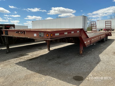 1987 Trail King 35 ft T/A Folding Neck Trailer