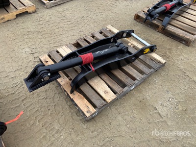 Dynamic 8T-50 46 in Hydraulic Excavator Thumb