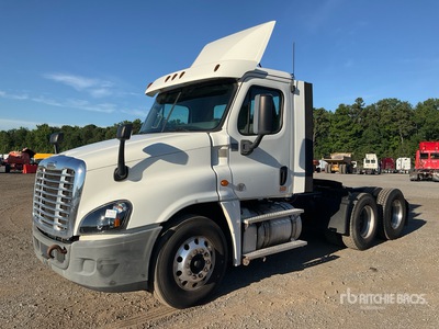2018 Freightliner Cascadia 125 6x4 3-Achs Sattelzugmaschine