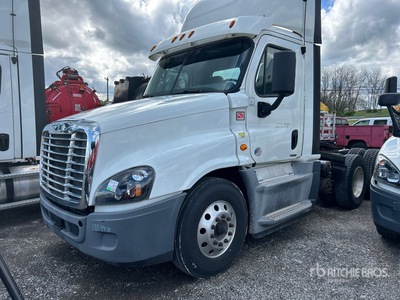 2018 Freightliner Cascadia 125 T/A Day Cab Truck Tractor