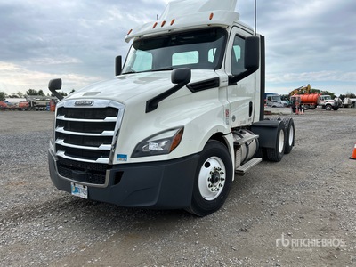 2018 Freightliner Cascadia 126 T/A Day Cab Truck Tractor