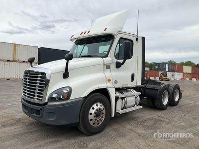 2018 Freightliner Cascadia 125 T/A Day Cab Truck Tractor