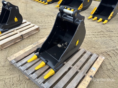 Dynamic Entities 17 in Digging Excavator Bucket