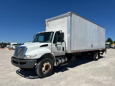2018 International 4300 4x2 Van Truck